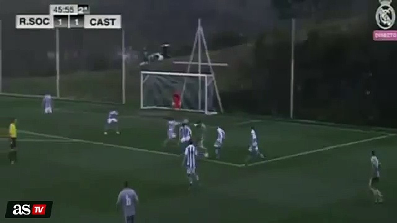 Enzo Zidane does his dad’s trademark roulette to earn Real Madrid Castilla a decisive penalty (Latest Sport)