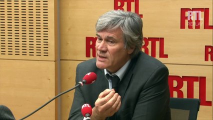 Révision constitutionnelle : il faut que le débat "aille jusqu'au bout", estime Stéphane Le Foll