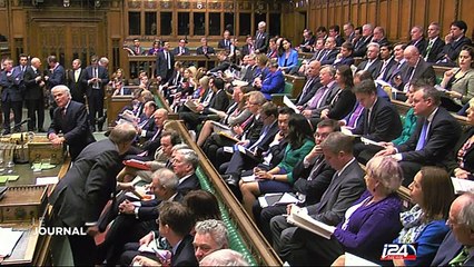 Les lignes rouges de Paris sur le projet d'accord contre le Brexit agacent Londres