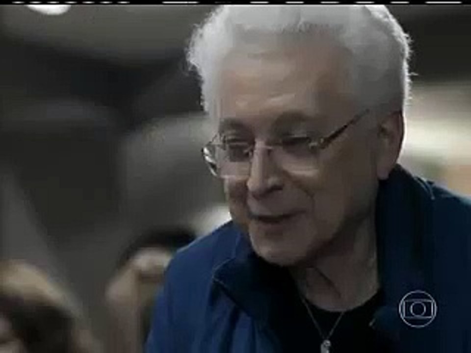 IMPÉRIO Aguinaldo Silva aparece no ÚC