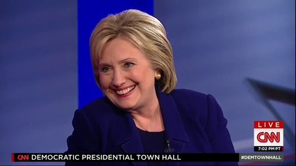 Clinton 'amused' by Sanders' comments on being progressive