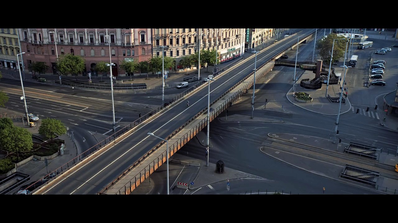 ワンコたち迫真の演技！『ホワイト・ゴッド　少女と犬の狂詩曲』本編映像