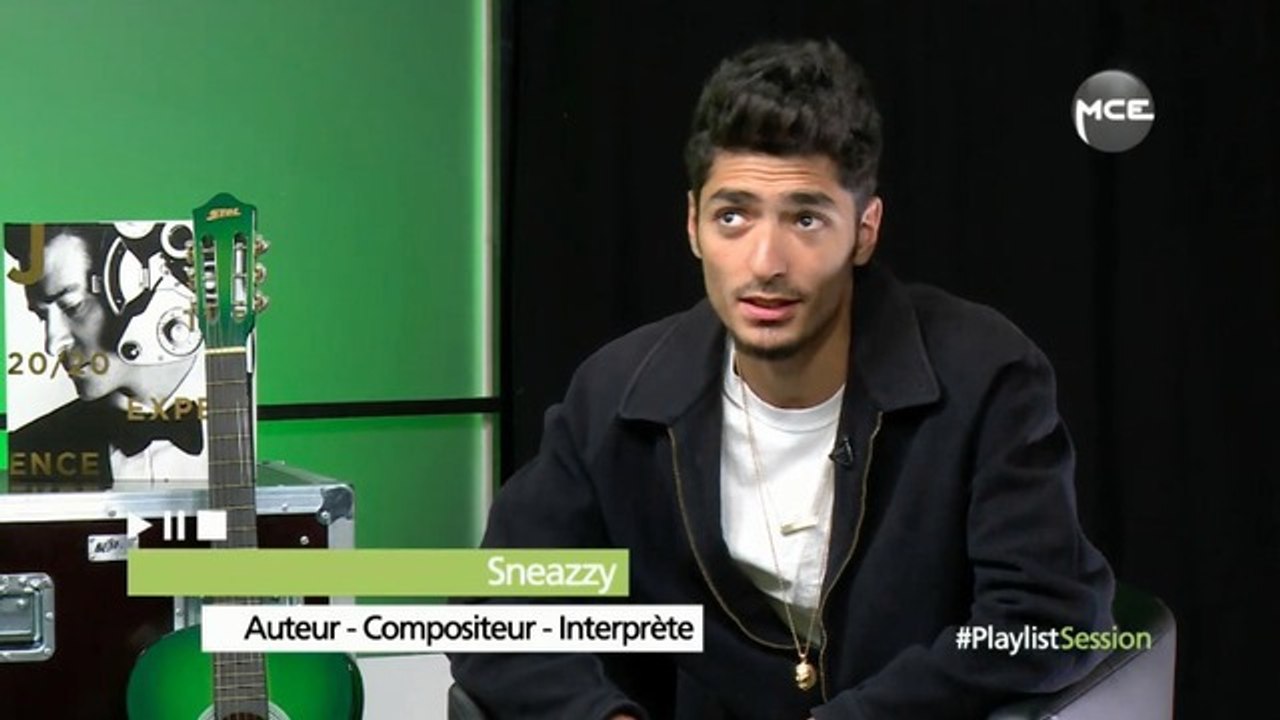 Sneazzy clashe les rappeurs qui font de la trap: "Les gars, faîtes de la musique !"