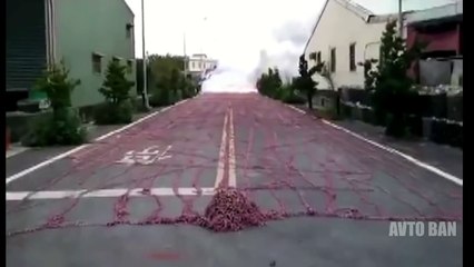 The road is littered with firecrackers MEGA Street full of FIREWORKS firecrackers || AVTO BAN