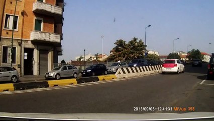 INCIDENTE stradale in diretta ITALIA (on dash cam)