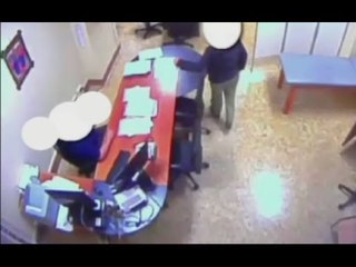 Torino - Falsi invalidi, la consegna del panino "farcito" con duemila euro (04.02.16)