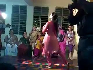 GHAZAL CHAUDHARY BEDROOM MUJRA 2016 - PAKISTANI MUJRA DANCE 2016