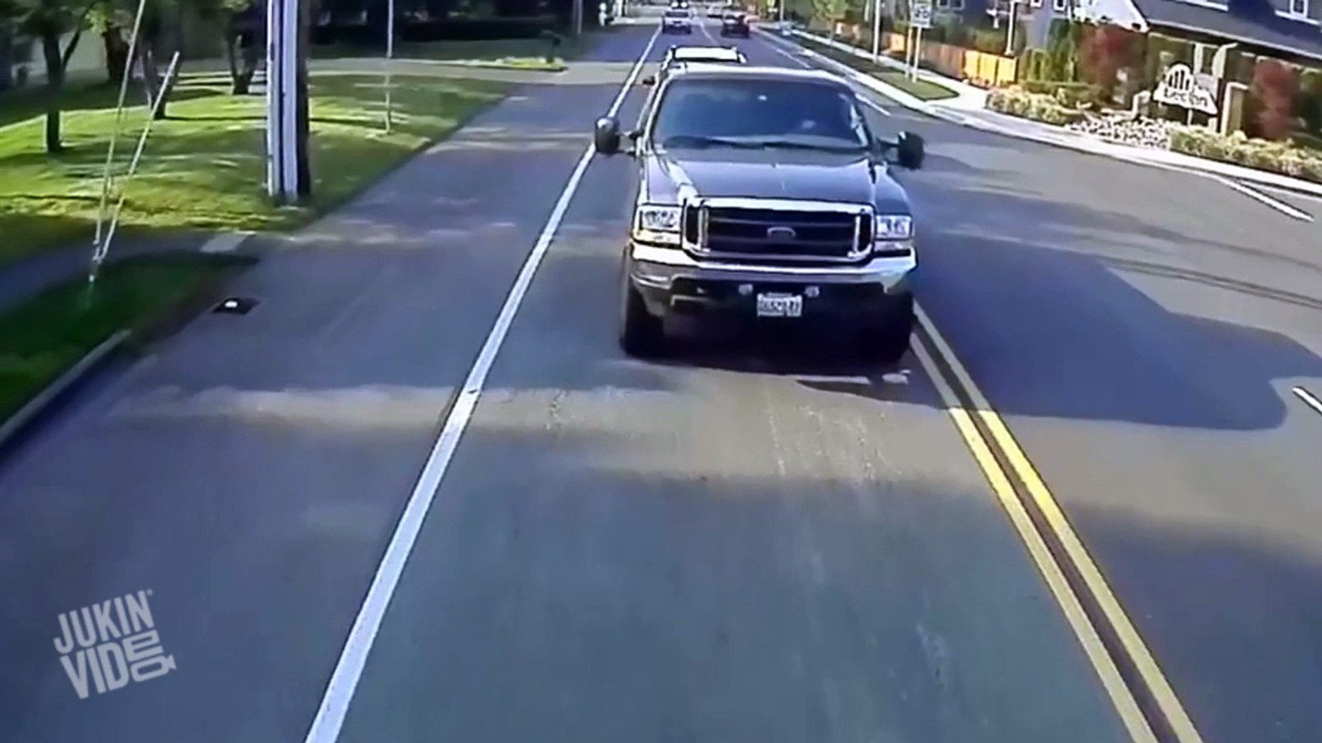 ⁣Texting and Driving Goes Wrong - Driving