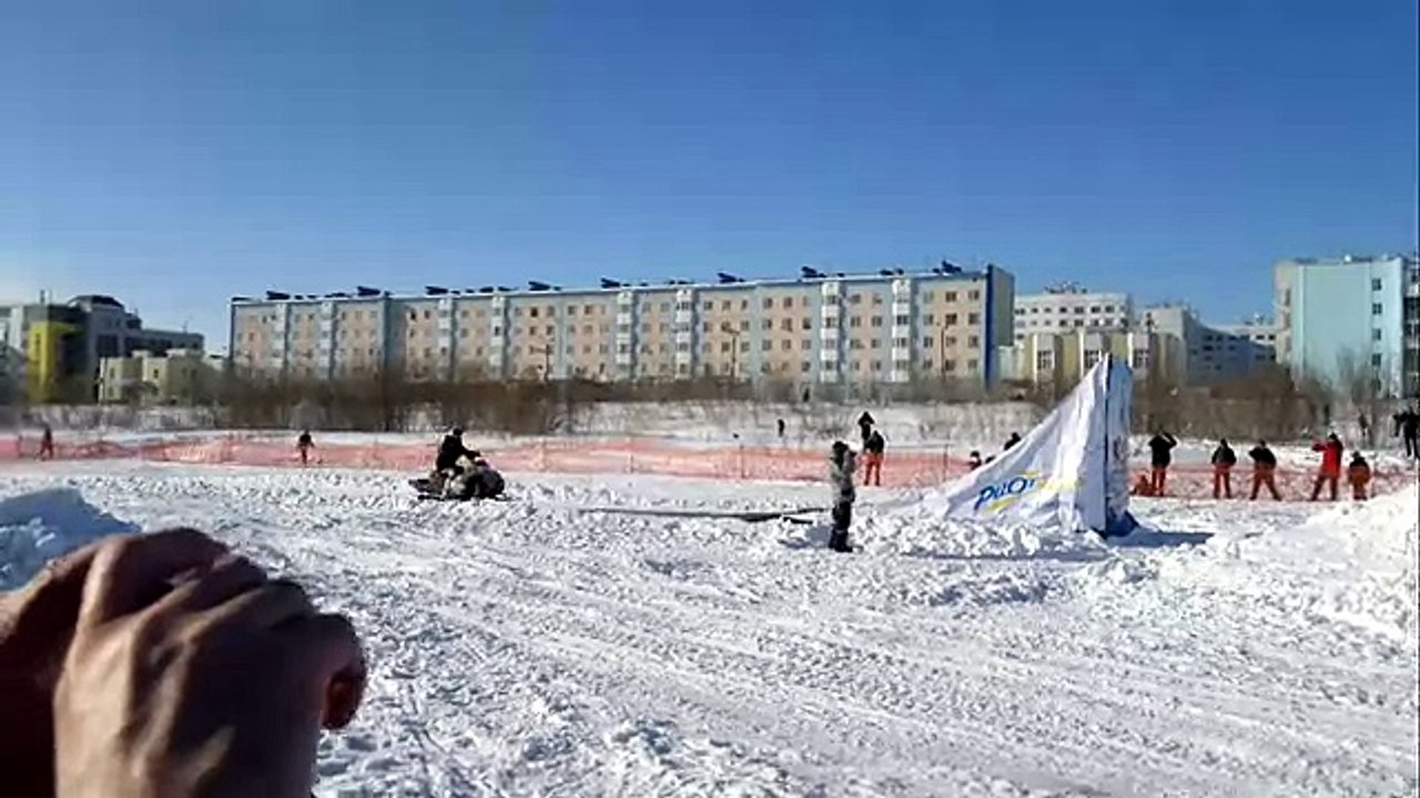 Фристайл на снегоходах. Новый-Уренгой