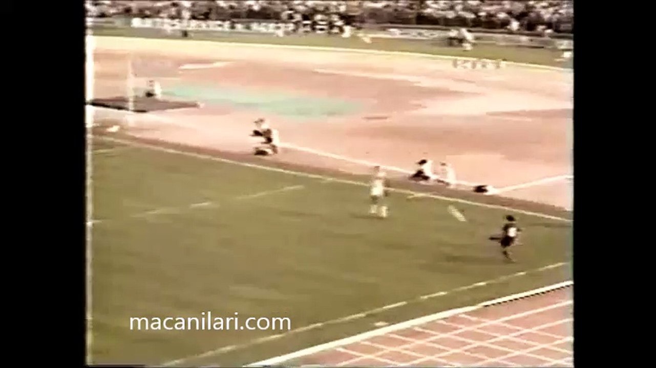 15.09.1982 - 1982-1983 UEFA Cup 1st Round 1st Leg FC Universitatea Craiova 3-1 ACF Fiorentina