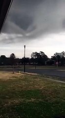 Une tornade impressionnante frappe une ville de Georgie aux USA