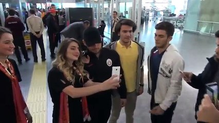 Galatasaray, Benfica maçı için Portekiz'e gitti