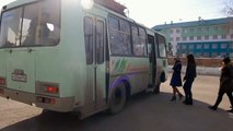 Прикол  сосиска бешено опаздывала на автобус и догоняла его в Новокузнецке