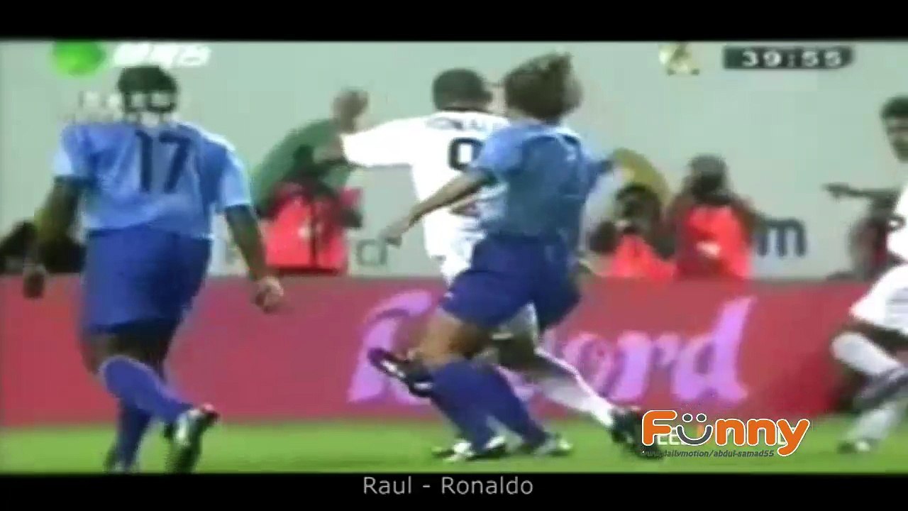 Football Legends ● Assisting each other - (6)