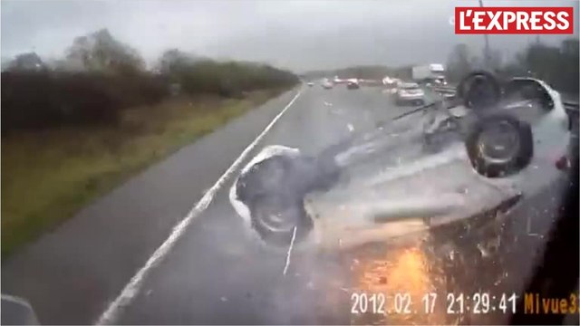 Une famille sort indemne d'un impressionnant accident de la route