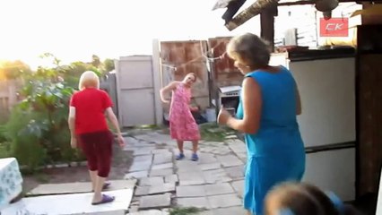 Танцуй Россия.  Деревенские танцы со Сергеем Светлаковым (2013 г)