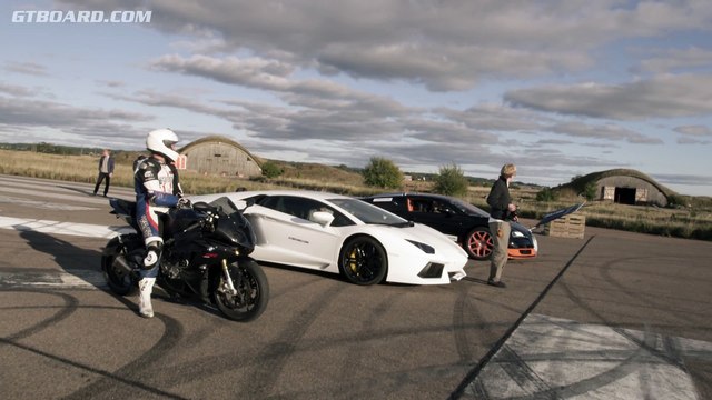 RACE Bugatti Veyron vs Lambo Aventador vs BMW S1000RR - presented by Samsung