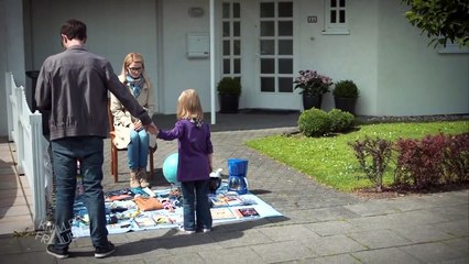 1 Million Dollar Puppe & Im Wartezimmer - Knallerfrauen mit Martina Hill in SAT.1