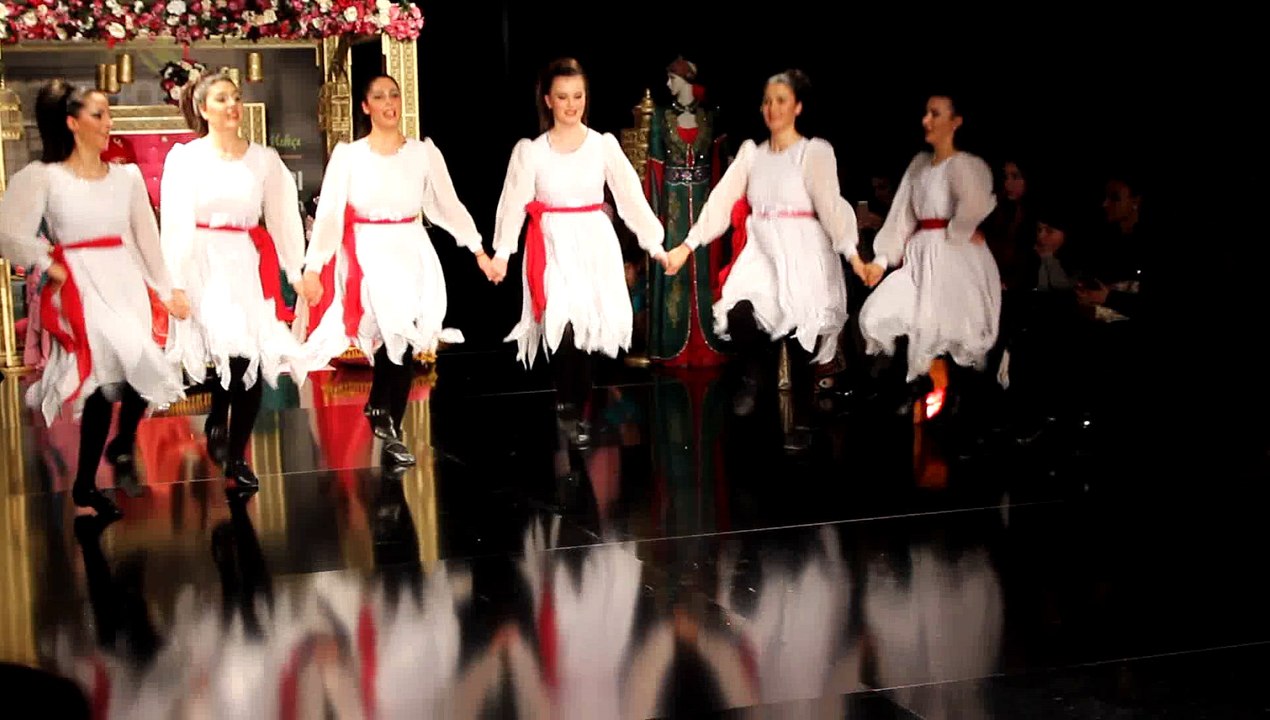 SHOW TİME KINA GECESİ DEFİLESİ