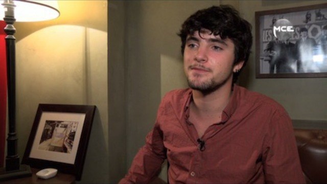 Louis Delort, révélation francophone des NRJ Music Awards, prépare son album (vidéo MCE)