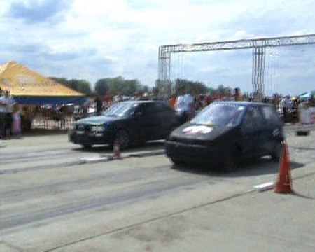 Audi S2 Coupe Vs. Fiat Punto GT Turbo Drag Race