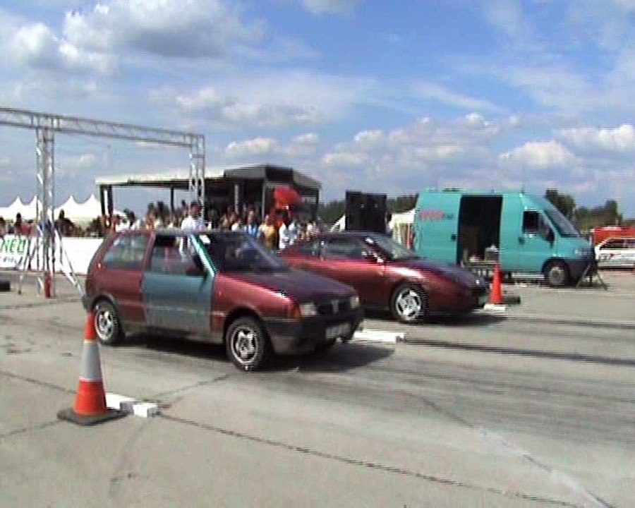 Fiat Coupe Turbo Vs. Fiat Uno Turbo Drag Race