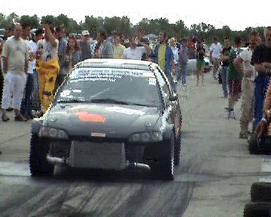 Honda Civic 2.0 Killer Bee Turbo Vs. Ford Fiesta RS Turbo Drag Race