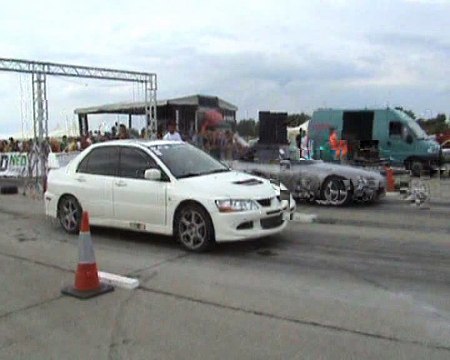 Mitsubishi Lancer EVO VIII Vs. Honda S2000 Drag Race