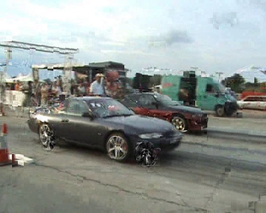 Nissan Skyline GTS Vs. Nissan 200SX  S14 Silvia Drag Race