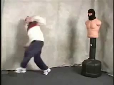 Я ссался над этим роликом даже после 3 просмотра