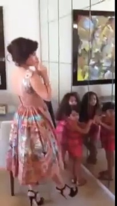 شيرين وبناتها يرقصون على اغنية - جانجام ستايل