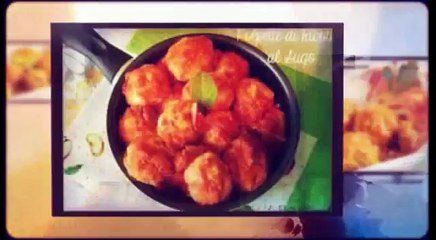 Ricetta veloce Polpette di ricotta al sugo,Quick recipe ricotta meatballs in sauce,快速配方乳清乾酪丸子醬，