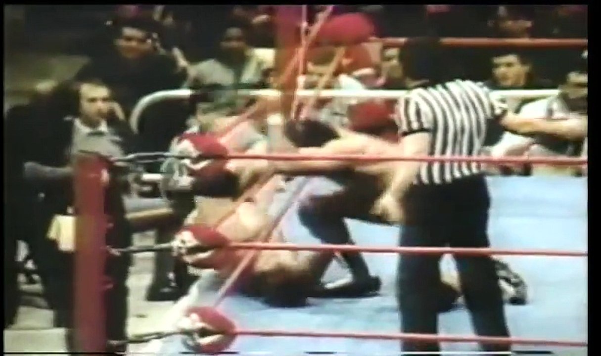 Stan Hansen vs Rick Martel