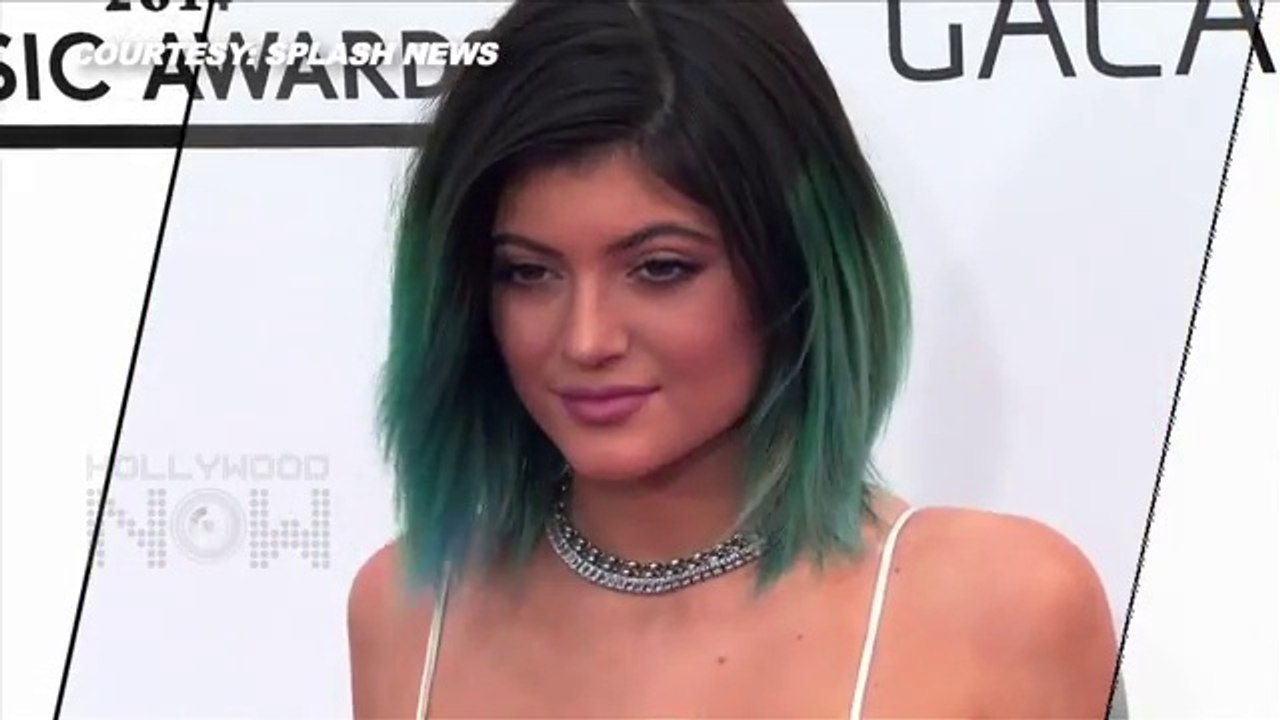 Kylie Jenner SEXY LINGERIE Suprise For Tyga On Valentines Day