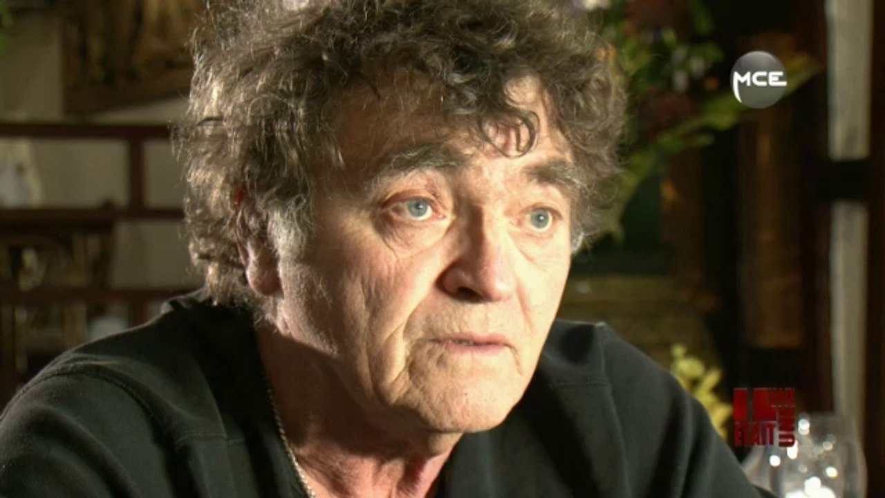 Voir et revoir Il était une voix avec Patrick Floersheim la voix du charismatique de Michael Douglas sur MCEReplay