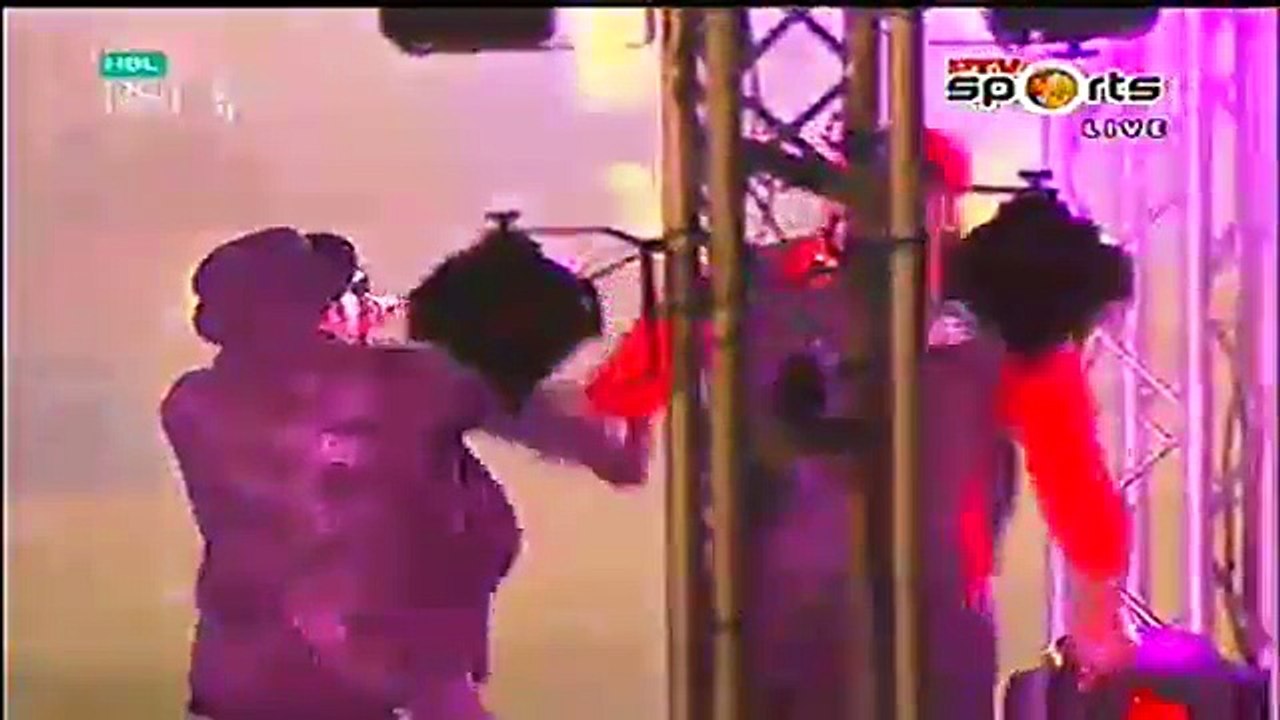 PSL 2016- Chris Gayle Dance with Sean Paul on Opening Ceremony