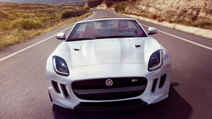 Jaguar F-Type Makes a Pouncing Stance : Delhi Auto Expo 2016