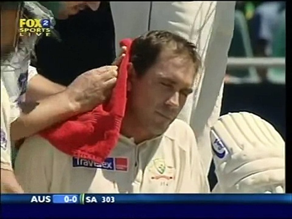 OUCH! JUSTIN LANGER vs NTINI a bit of batting fail really 2006