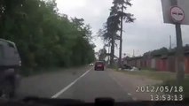 Motorcycle Crashes into Van (crashes)