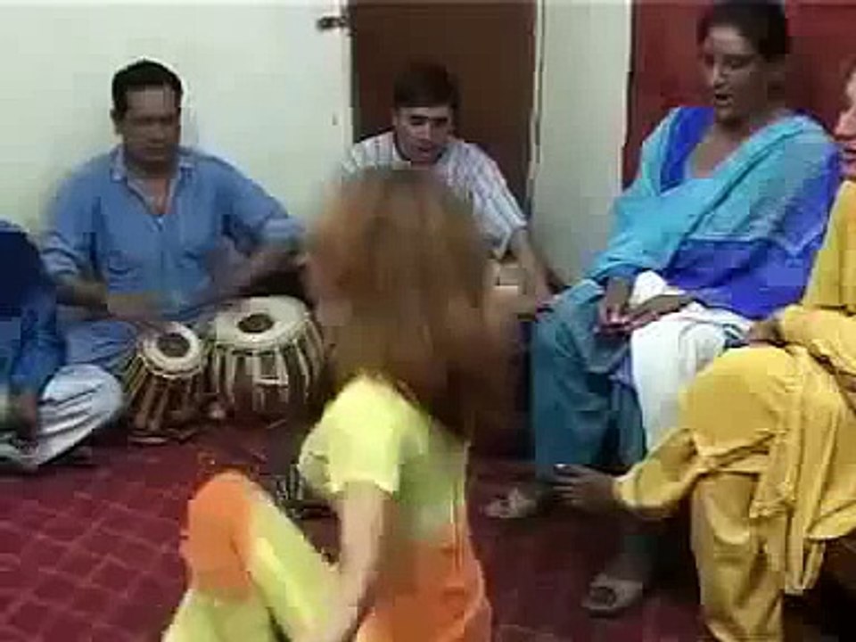 Mujra Dance In HD 2016
