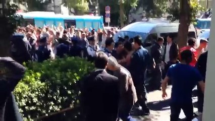 Japonya'da Türk seçmenler kavga etti