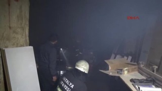 Antalya-Mobilya Atölyesindeki Yangın Korkuttu