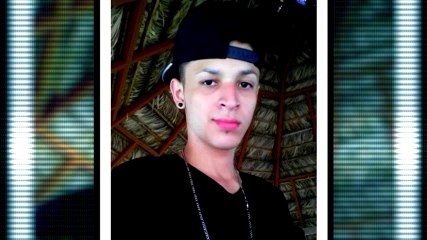 Madre llora a su hijo