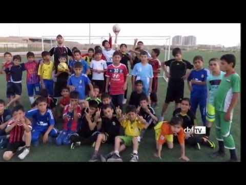 Brasileiro ajuda refugiados através do futebol
