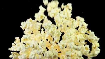 8 Things Everyone Should Keep In Their Pantry