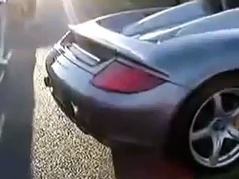 Porsche Carrera GT LOADING FAIL CRASH ACCIDENT Car Crash Videos