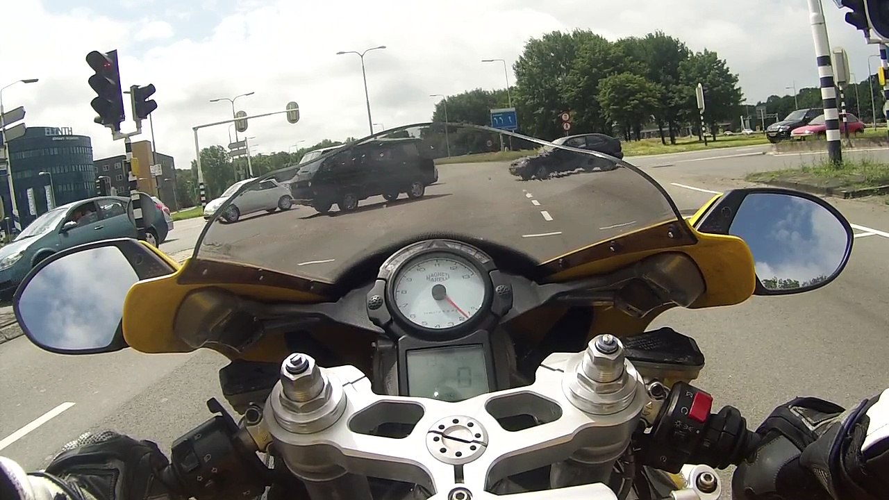 Ducati 749 acceleration