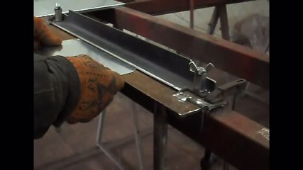 Простой самодельный листогиб-Simple homemade sheet metal brake