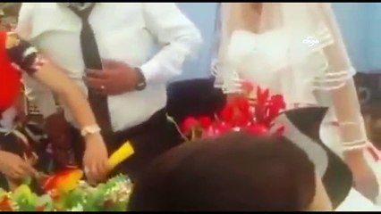 Gelinin şakası damadı çok kızdırdı