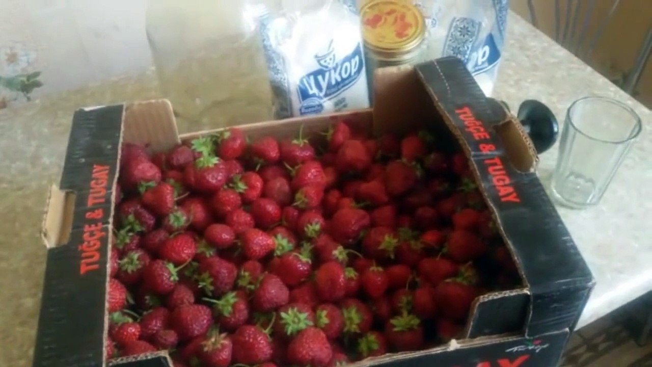 Компот из клубники на зиму. Домашняя консервация